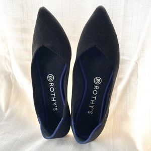 Rothy’s The Point Black Solid